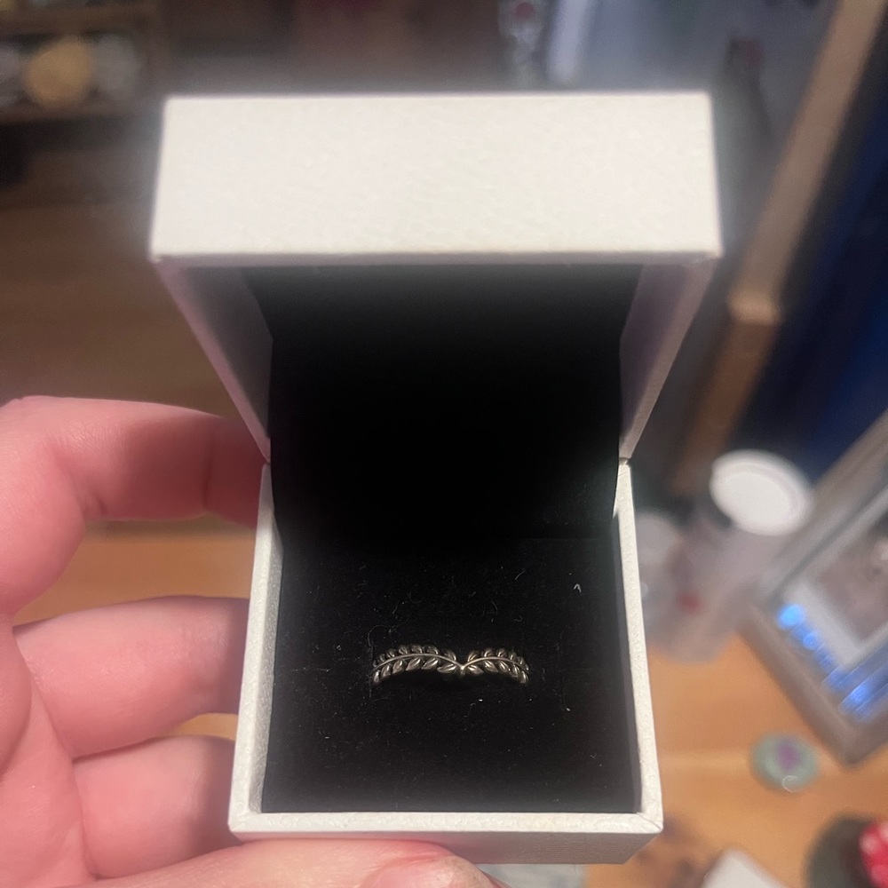 Pandora Ring